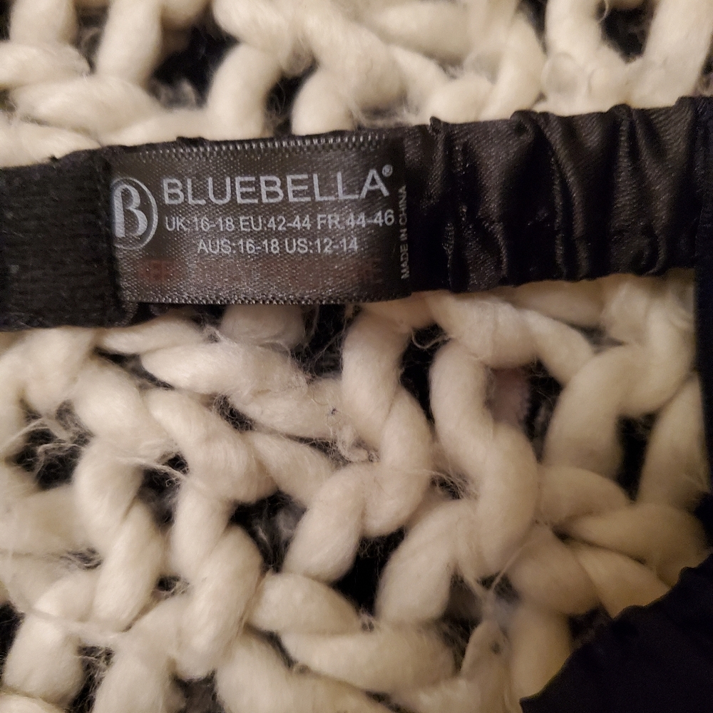 Bluebelle garter belt, black satin, size Large, size US 12 to 14 - Picture 3 of 4